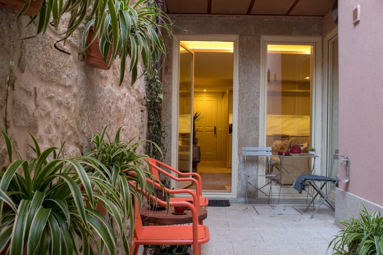 Apartamento Homeintown Almada - Downtown Elegant - Terrace Ac & Wifi Porto